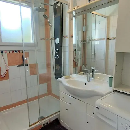 T3 Confortable Avec Terrasse Et Parking A 100m De La Plage, Pour 6 Personnes A Narbonne-plage - Fr-1-795-64 נרבון