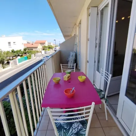 T3 Confortable Avec Terrasse Et Parking A 100m De La Plage, Pour 6 Personnes A Narbonne-plage - Fr-1-795-64
