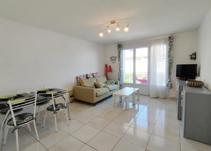 דירה T3 Confortable Avec Terrasse Et Parking A 100m De La Plage, Pour 6 Personnes A Narbonne-plage - Fr-1-795-64