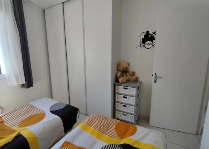 T3 Confortable Avec Terrasse Et Parking A 100m De La Plage, Pour 6 Personnes A Narbonne-plage - Fr-1-795-64 דירה נרבון